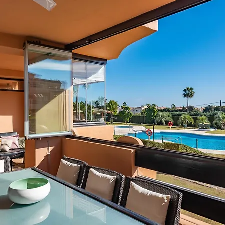 דירה Casares Costa Gem: 2br With Pool