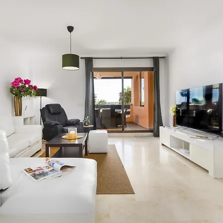דירה Casares Costa Gem: 2br With Pool