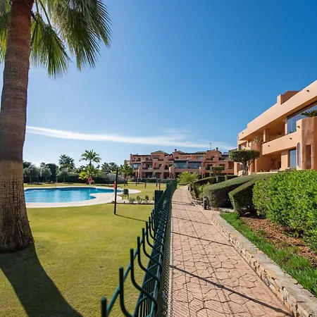 דירה Casares Costa Gem: 2br With Pool